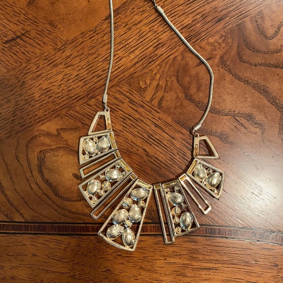 Jennifer Lopez JLO yellow pendant necklace - Picture 3 of 3